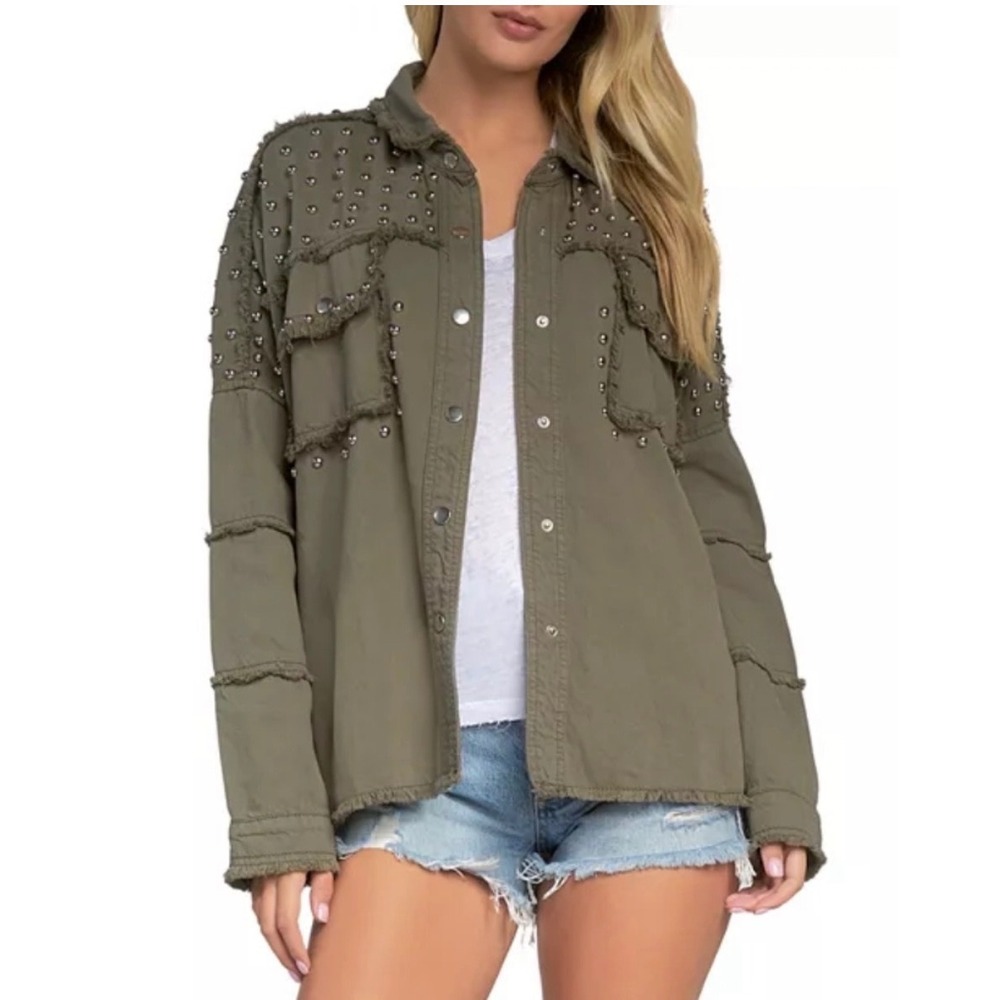 Elan Studded Shacket M Olive Green Raw Hem Snap Front Cotton DE8134
